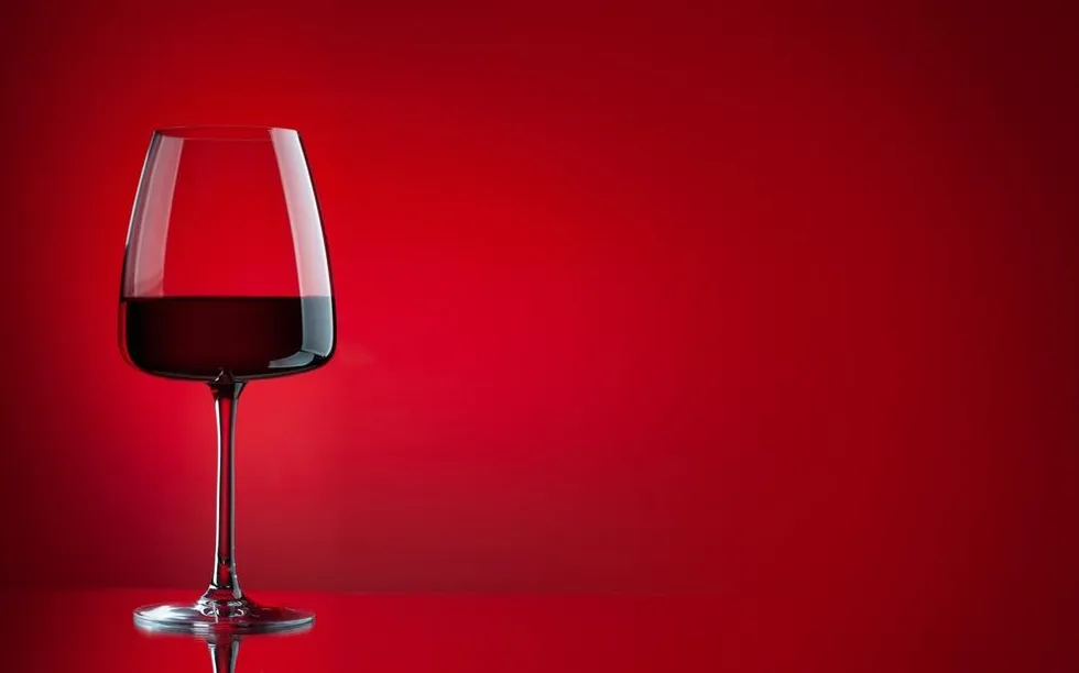 piros háttér, pohár, vörösbor
