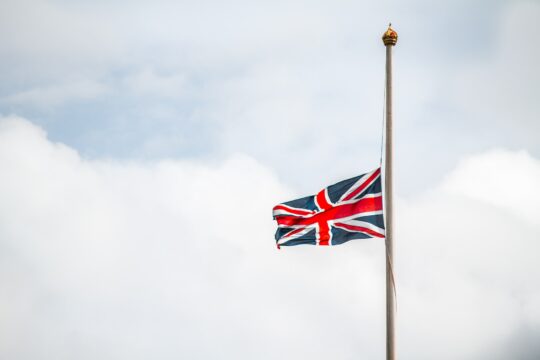 brit zászló, kék ég