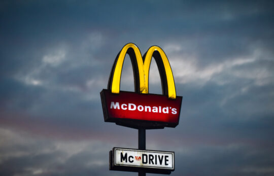 sárga M betű, McDonald's embléma