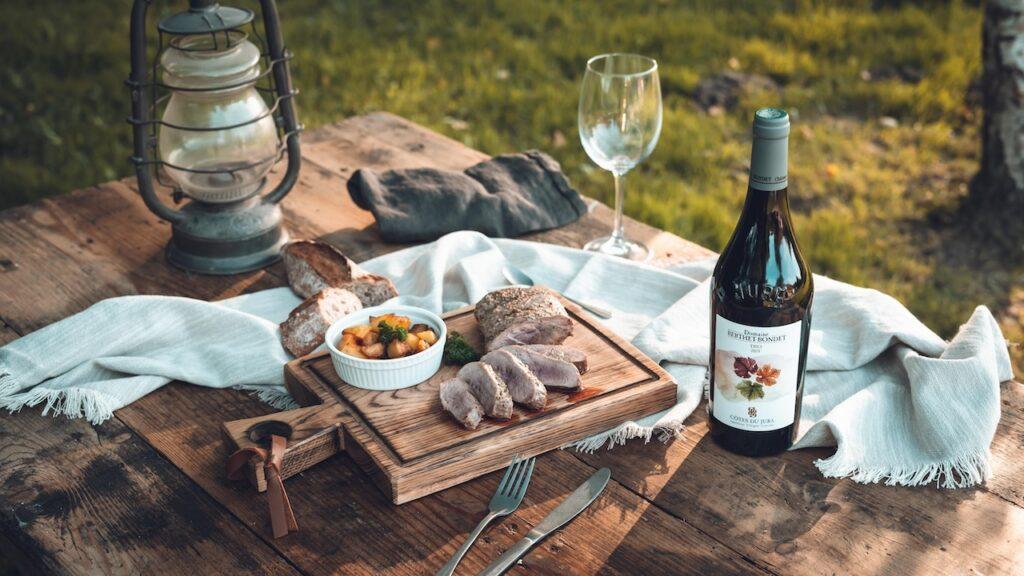 A Berthet-Bondet borászat piknikes tálja