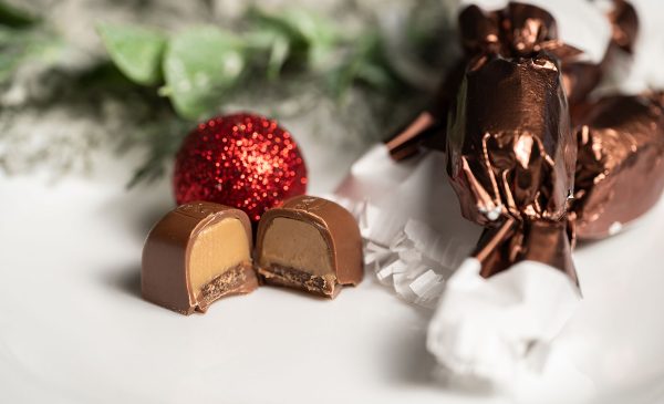 szaloncukor félbevágva